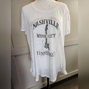 Maurices High Low Nashville Music City Tee. Size XL